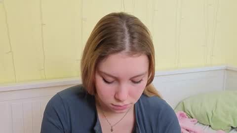 Ariel online show from 04-23-26, 07:52