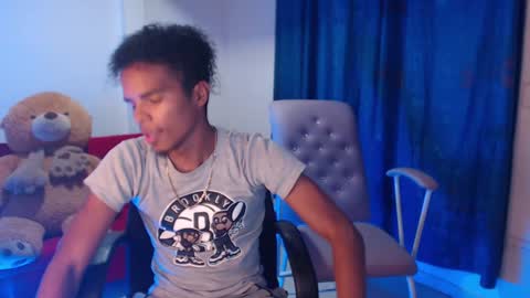 Snapshot of charlesshorny chatting on 01-14-25, 07:53 charlesshorny online show from 01-14-25, 07:53