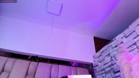  C H A R L I E  online show from 05-19-26, 03:46