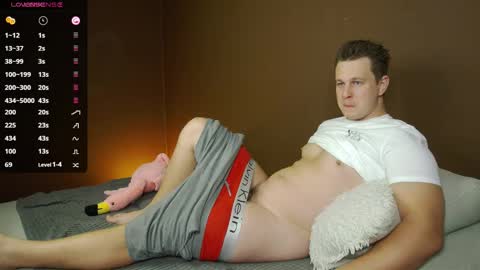 Snapshot of charlie_smiley chatting on 09-17-25, 01:51 Charlie Smiley online show from 09-17-25, 01:51