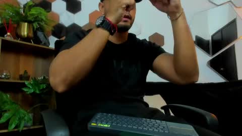   online show from 05-19-26, 01:56