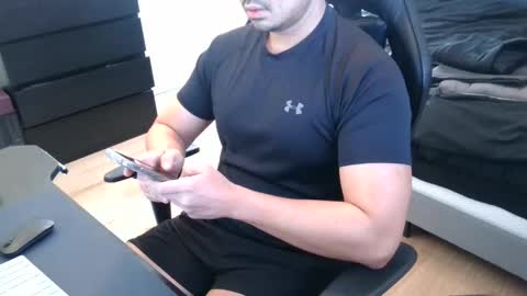 charliekkw online show from 01-15-26, 05:49