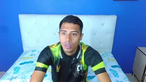 Snapshot of charliesfox chatting on 05-29-26, 01:53 charliesfox online show from 05-29-26, 01:53