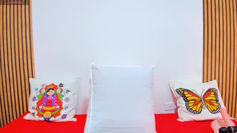 Charlize online show from 11-07-25, 02:11