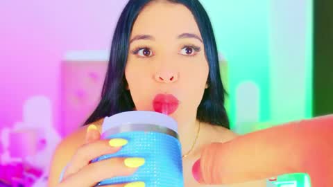 Charloott Evans online show from 04-18-26, 02:04