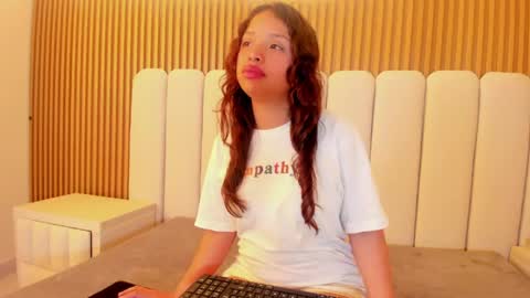 Snapshot of charlotaura chatting on 05-14-26, 12:45 charlotaura online show from 05-14-26, 12:45