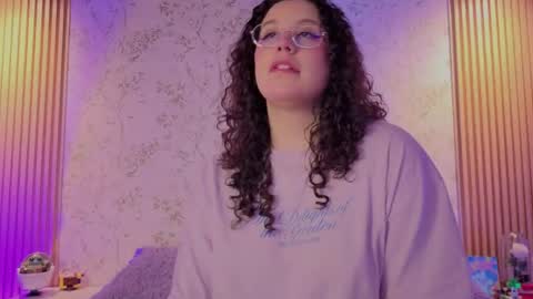 Snapshot of charlote__miller chatting on 04-27-26, 11:52 You honey online show from 04-27-26, 11:52