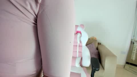    online show from 02-11-25, 10:07