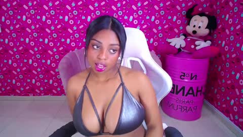 Charlote  online show from 02-05-25, 07:53