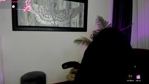 Charlote online show from 10-31-25, 11:44