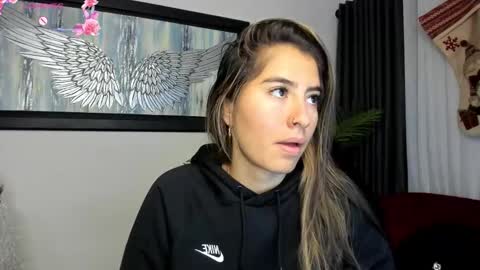 Charlote online show from 11-21-25, 11:42