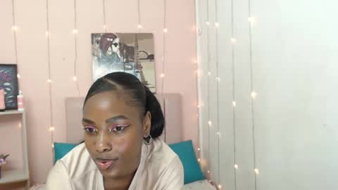 Snapshot of charlothcameronrs chatting on 02-11-26, 12:10 charlothcameronrs online show from 02-11-26, 12:10