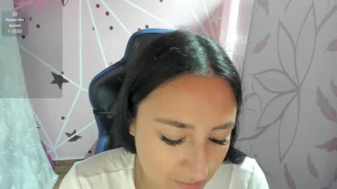 charlott_daphne online show from 12-19-24, 11:25