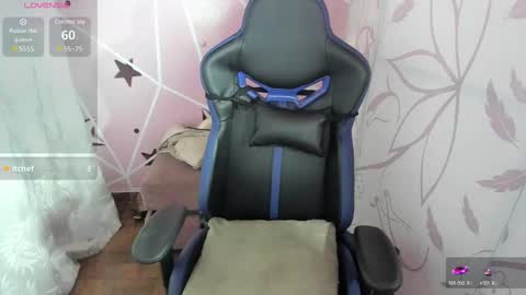 charlott_daphne online show from 12-24-24, 12:00