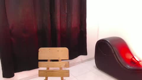 Snapshot of charlott_hotx chatting on 02-25-26, 09:24 charlott online show from 02-25-26, 09:24