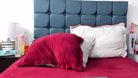 Charlott online show from 02-04-25, 04:39