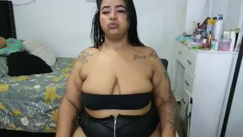 charlotte_027 online show from 11-14-25, 05:50