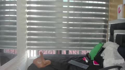 Snapshot of charlotte__g chatting on 02-18-25, 03:21 charlotte online show from 02-18-25, 03:21