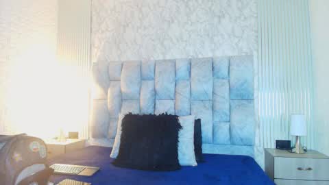 Snapshot of charlotte__g chatting on 09-19-25, 11:22 charlotte online show from 09-19-25, 11:22