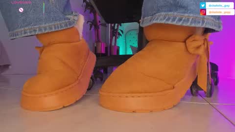 charlotte  grey online show from 09-26-25, 08:02