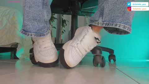 charlotte  grey online show from 10-24-25, 08:27