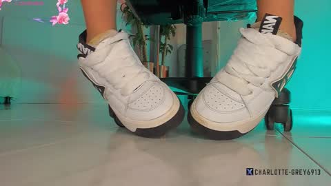 charlotte  grey online show from 12-01-25, 07:41