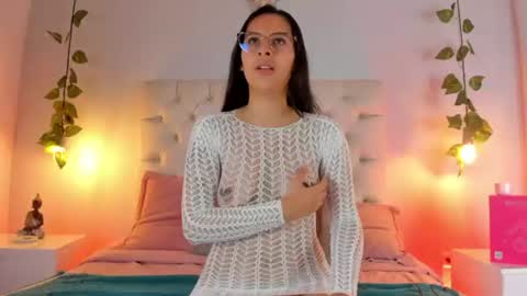 Snapshot of charlotte_collins_2 chatting on 06-16-26, 04:15 Sofia online show from 06-16-26, 04:15