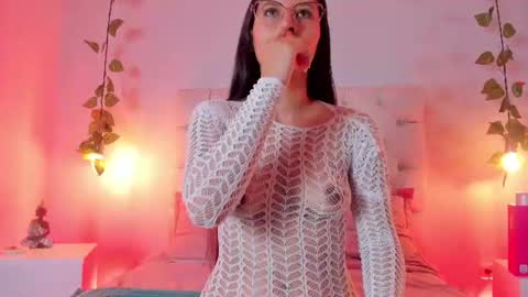 Snapshot of charlotte_collins_2 chatting on 07-04-26, 03:35 Sofia online show from 07-04-26, 03:35