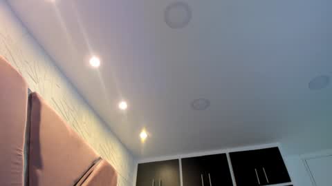 Charlotte Icee online show from 12-28-24, 07:11