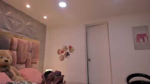 Charlotte Icee online show from 03-12-26, 03:29