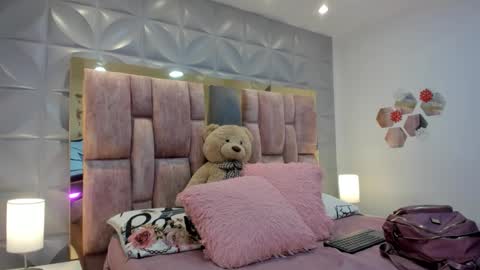 Charlotte Icee online show from 03-20-26, 02:33