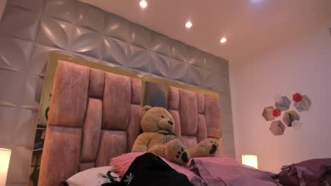 Charlotte Icee online show from 04-09-26, 05:07