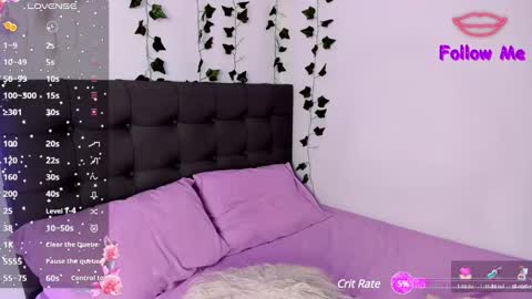 Snapshot of charlotte_jamees chatting on 01-23-25, 01:41 Charlotte james online show from 01-23-25, 01:41