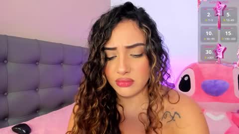 Snapshot of charlotte_jamees chatting on 09-27-25, 03:11 Charlotte james online show from 09-27-25, 03:11