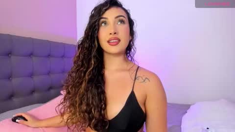 Snapshot of charlotte_jamees chatting on 09-28-25, 03:34 Charlotte james online show from 09-28-25, 03:34