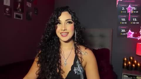 Snapshot of charlotte_jamees chatting on 12-20-25, 04:52 Charlotte james online show from 12-20-25, 04:52