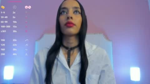 Snapshot of charlotte_kisss chatting on 01-22-25, 08:06 Charlotte online show from 01-22-25, 08:06