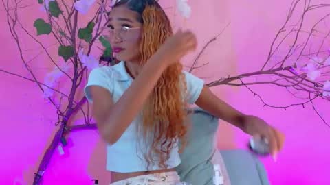 CHARLOTTE online show from 03-12-26, 12:11