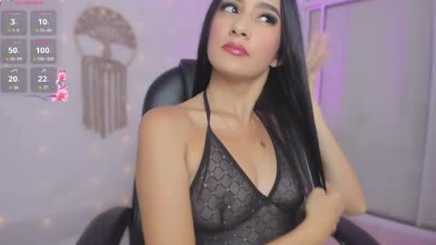 Snapshot of charlotte_marcela chatting on 05-30-26, 02:19 carlot online show from 05-30-26, 02:19