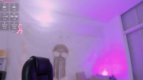 Snapshot of charlotte_marcela chatting on 06-07-26, 01:21 carlot online show from 06-07-26, 01:21