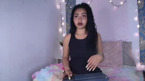 Snapshot of charlotte_princess_1 chatting on 04-23-26, 03:19 charlotte_princess_1 online show from 04-23-26, 03:19