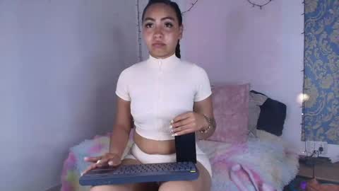 Snapshot of charlotte_princess_1 chatting on 04-26-26, 12:52 charlotte_princess_1 online show from 04-26-26, 12:52