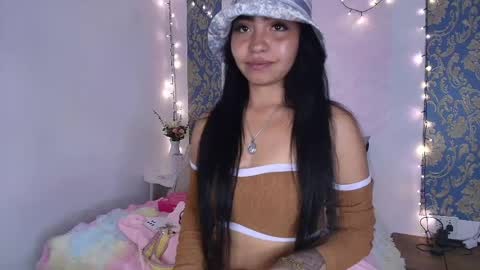 Snapshot of charlotte_princess_1 chatting on 05-02-26, 06:18 charlotte_princess_1 online show from 05-02-26, 06:18