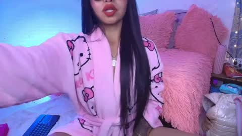 Snapshot of charlotte_princess_1 chatting on 05-22-26, 05:47 charlotte_princess_1 online show from 05-22-26, 05:47