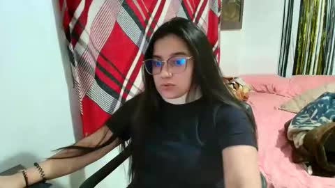 Snapshot of charlotte_richardson chatting on 02-01-26, 12:42 charlotte_richardson online show from 02-01-26, 12:42