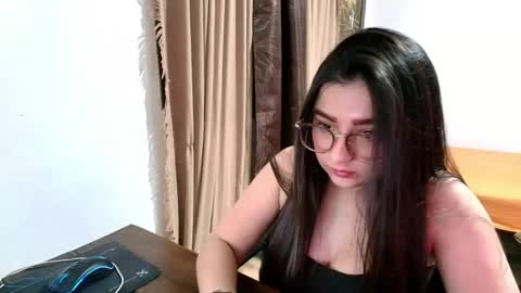 Snapshot of charlotte_richardson chatting on 05-30-26, 12:30 charlotte_richardson online show from 05-30-26, 12:30