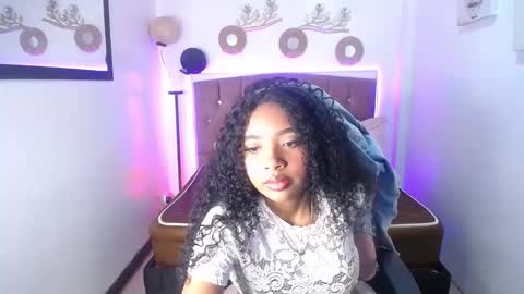 Snapshot of charlotte_walker1 chatting on 03-10-25, 02:06 charlotte_walker1 online show from 03-10-25, 02:06