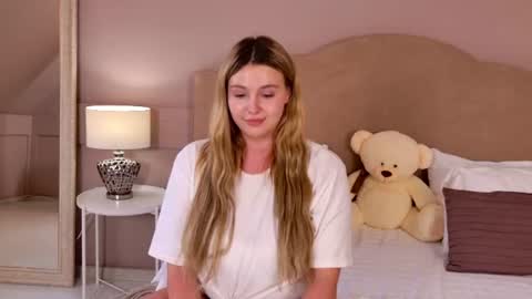 charlotteatwood online show from 06-14-26, 04:09