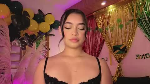 Charlote online show from 04-17-26, 02:36