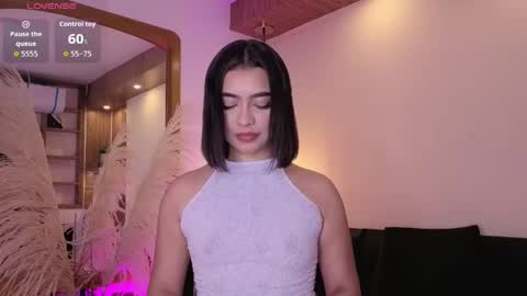 Snapshot of charlotteg18 chatting on 05-12-26, 03:36 Charlote online show from 05-12-26, 03:36